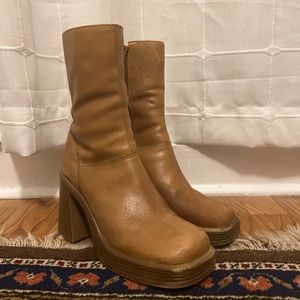 Steve Madden Fantasie boots size 7